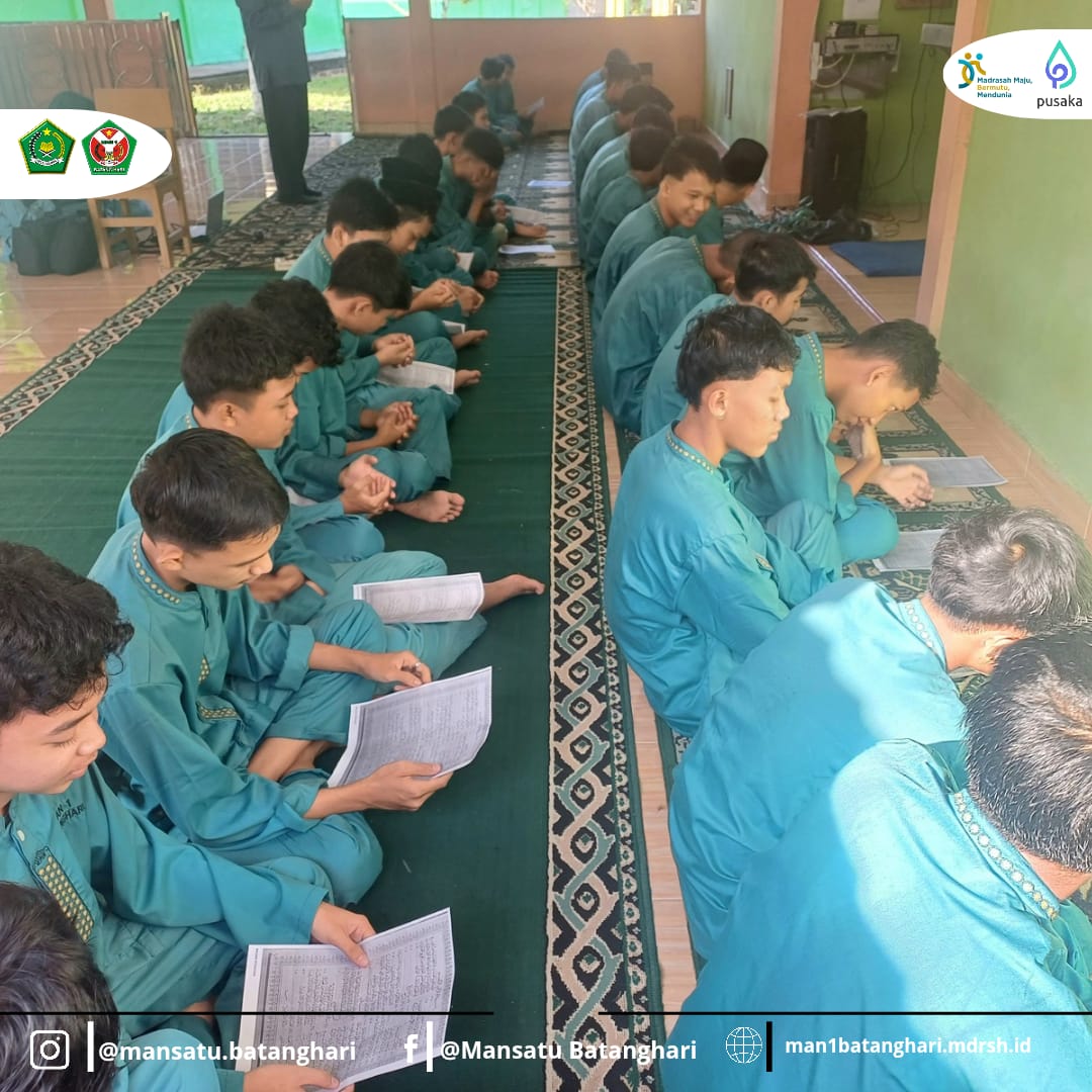 MAN 1 Batang Hari Selenggarakan Kegiatan Keagamaan Jumat Pagi: Wujudkan Madrasah Religius dan Peduli Kemanusiaan