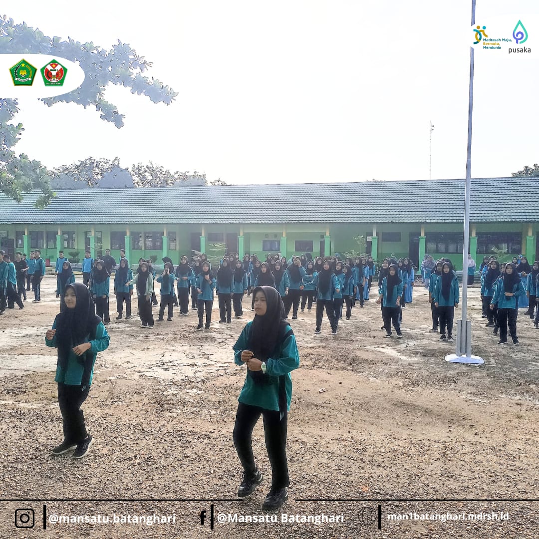 Semangat Sehat!Keluarga Besar MAN 1 Batang Hari Antusias Ikuti Senam Pagi Bersama