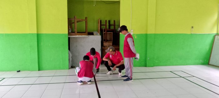 Sebagai Tuan Rumah Seleksi KOMPAS, MAN 1 Batang Hari Matangkan Persiapan Sarana Lapangan Badminton Sebagai Tuan Rumah Seleksi KOMPAS, MAN 1 Batang Hari Matangkan Persiapan Sarana Lapangan Badminton
