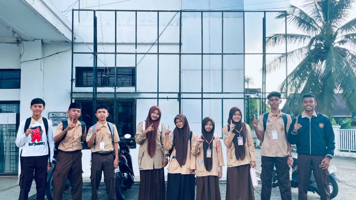 Gen-Z Siap Jadi Smart Voter, Siswa MAN 1 Batang Hari Antusias Ikuti Hari Kedua Kursus Dasar Kepemiluan Gen-Z Siap Jadi Smart Voter, Siswa MAN 1 Batang Hari Antusias Ikuti Hari Kedua Kursus Dasar Kepemiluan