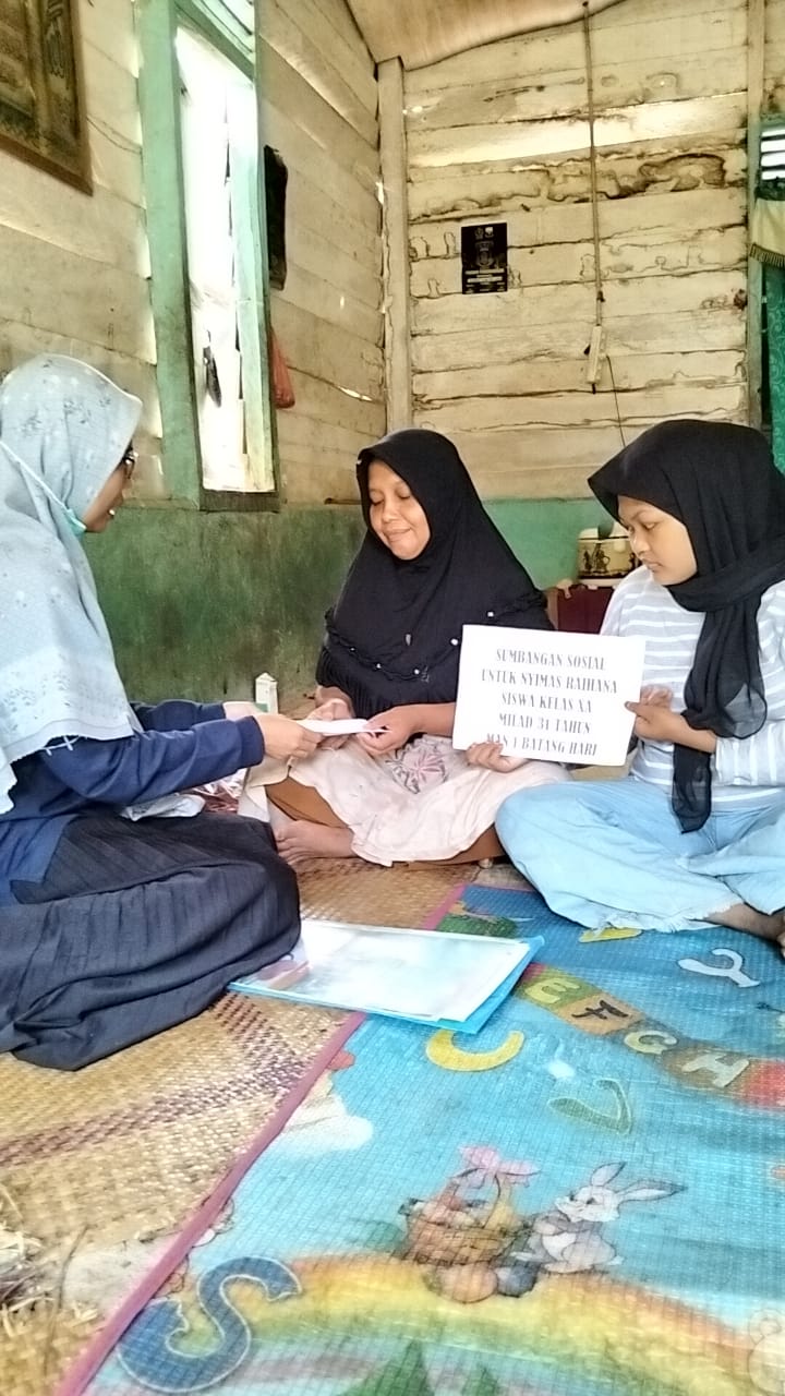 Man 1 Batanghari Gelar Bakti Sosial untuk Siswa Terdampak Musibah