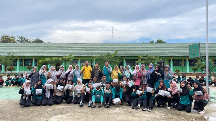 Semangat Sportivitas dan Kejutan Manis Tutup Rangkaian Clasmeet MAN 1 Batang Hari Semangat Sportivitas dan Kejutan Manis Tutup Rangkaian Clasmeet MAN 1 Batang Hari