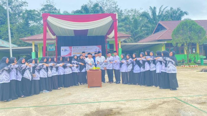 Semarak Puncak HUT MAN 1 Batang Hari dan Hari Guru Nasional 2025,Guru Menginspirasi Siswa Berprestasi