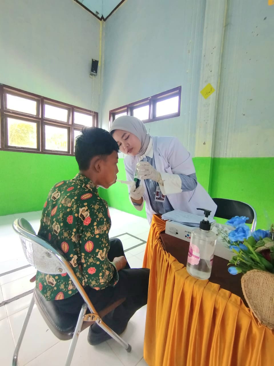 Puskesmas Muara Bulian Gunakan Micro Smokerlyzer untuk Pemeriksaan Kesehatan di MAN 1 Batanghari