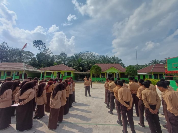 Pembukaan Latihan Rutin Pramuka Gudep 04-029-04-030 Pangkalan Madrasah Aliyah Negeri  1 Batang Hari Berlangsung Khidmat