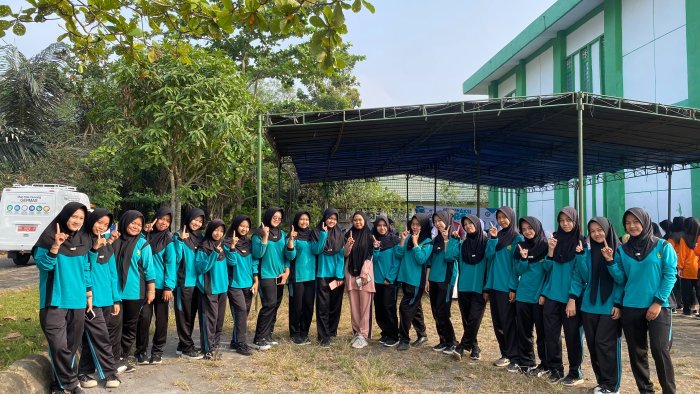 20 Siswi MAN 1 Batang Hari Ikuti Gerakan Aksi Bergizi, Cegah Anemia Sejak Dini 20 Siswi MAN 1 Batang Hari Ikuti Gerakan Aksi Bergizi, Cegah Anemia Sejak Dini