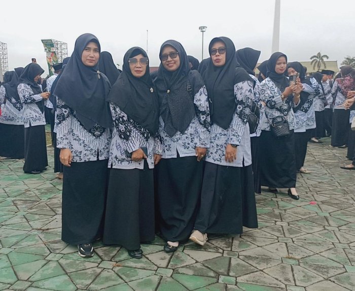 Perwakilan MAN 1 Batang Hari Meriahkan Puncak HGN ke-80 Tingkat Kabupaten Perwakilan MAN 1 Batang Hari Meriahkan Puncak HGN ke-80 Tingkat Kabupaten