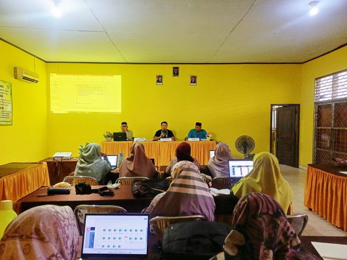 Mantapkan Langkah Semester Genap, MAN 1 Batang Hari Gelar Rapat Awal Tahun Ajaran 2025/2026