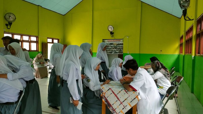 Tim UPTD Puskesmas Muara Bulian Gelar Pemeriksaan Kesehatan Gratis dan Pendataan SatuSehat di Aula MAN 1 Batang Hari Tim UPTD Puskesmas Muara Bulian Gelar Pemeriksaan Kesehatan Gratis dan Pendataan SatuSehat di Aula MAN 1 Batang Hari