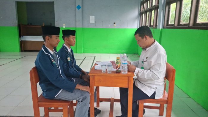 Pemilihan OSIM MAN 1 Batang Hari: Tiga Pasangan Calon Jalani Wawancara Ketat