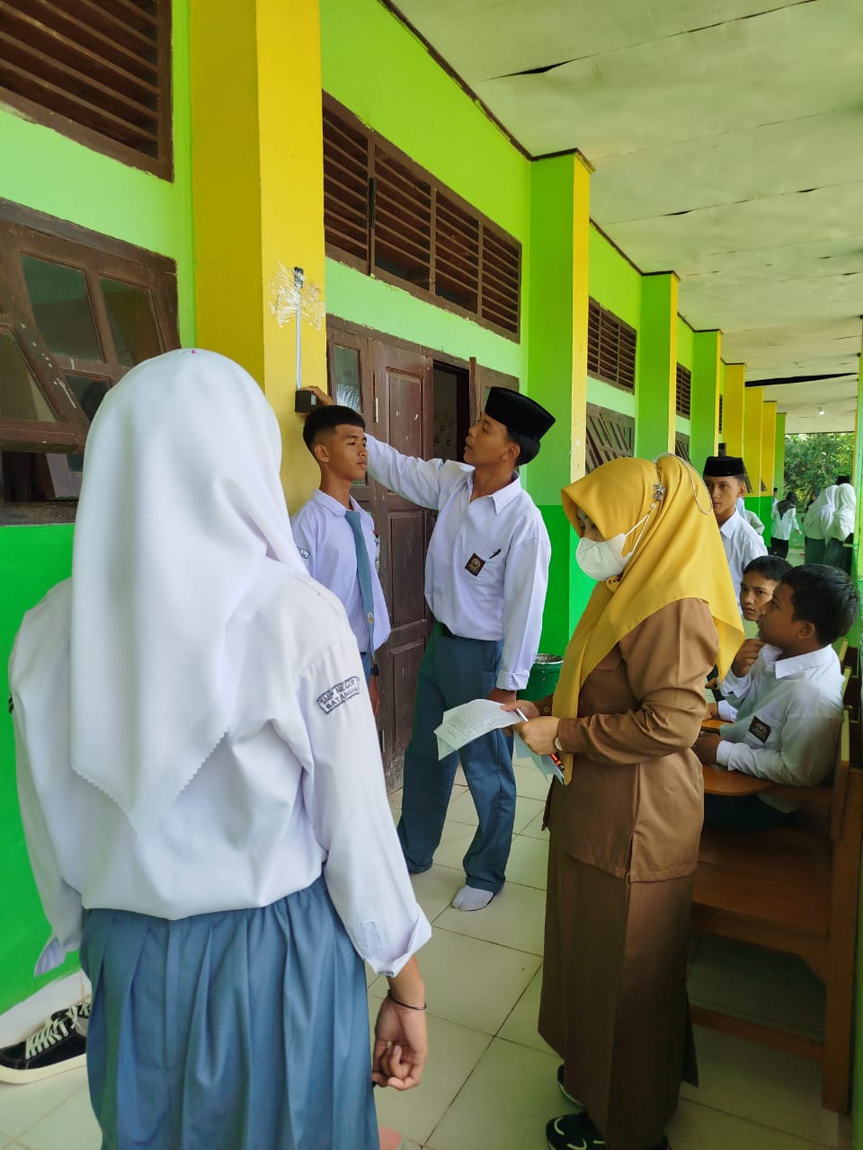 Puskesmas goes to madrasah, Sadari Kesehatan Diri