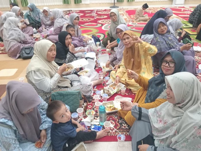 ASN MAN 1 Batang Hari Gelar Buka Puasa Bersama Kanwil Kemenag Provinsi Jambi dan Keluarga Besar Kemenag Batang Hari