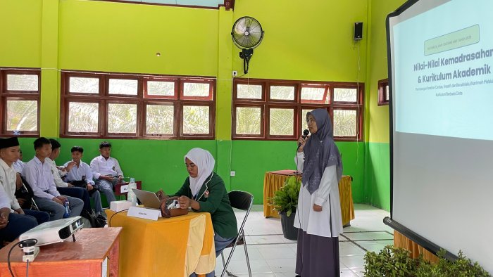 Bekal Awal Menuju Prestasi, MATAMUDA MAN 1 Batang Hari Perkenalkan Nilai Kemadrasahan dan KBC Bekal Awal Menuju Prestasi, MATAMUDA MAN 1 Batang Hari Perkenalkan Nilai Kemadrasahan dan KBC