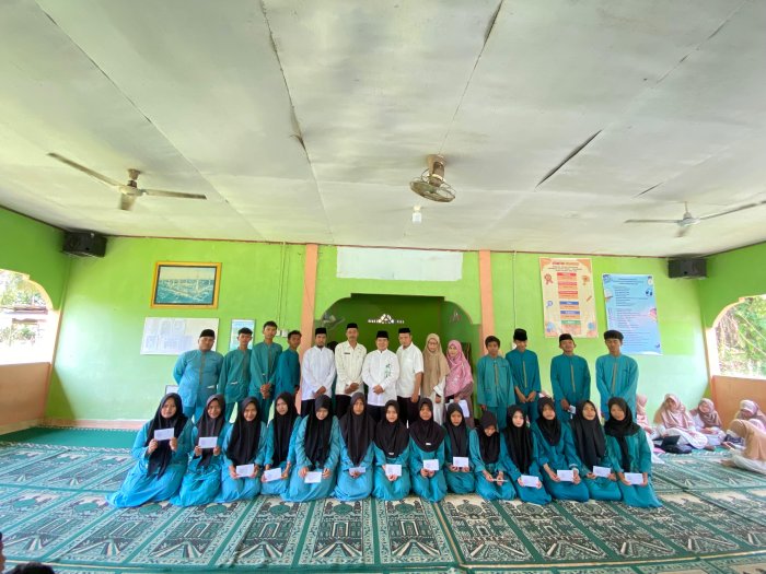 Zakat Berbagi, Berkah Berlimpah, Pesantren Kilat Man 1 Batang Hari Tutup dengan Gemilang