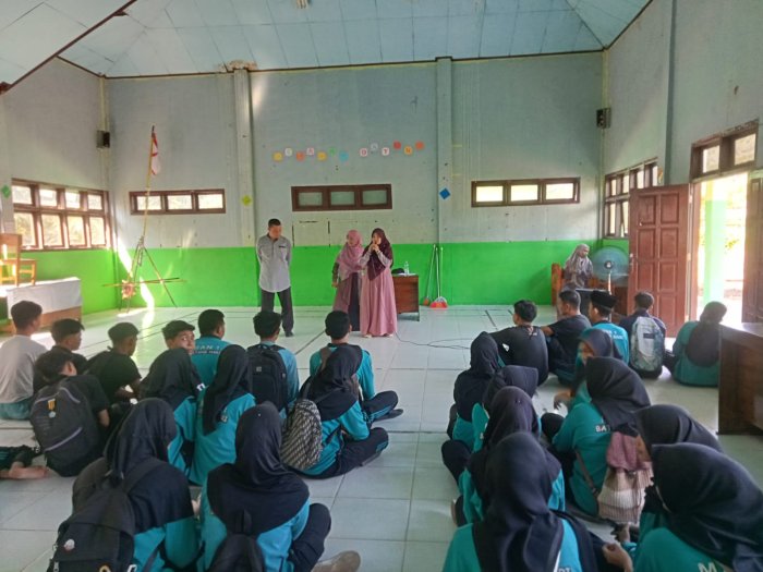 Langkah Awal Menuju Kesuksesan, Gladi Awal Warnai Persiapan Wisuda Tahfiz dan Pelepasan Kelas XII
