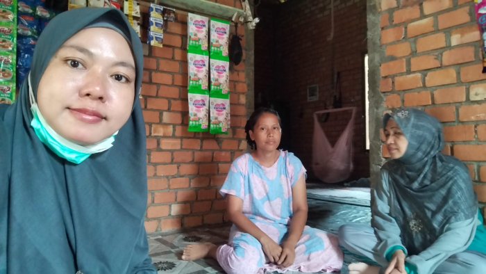 Bangun Komunikasi Positif, Wali Kelas dan Guru BK MAN 1 Batang Hari Lakukan Home Visit