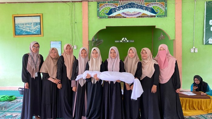 Madrasah Aliyah Negeri 1 Batang Hari Gelar Perlombaan Penyelenggaraan Jenazah untuk Siswa Fase E