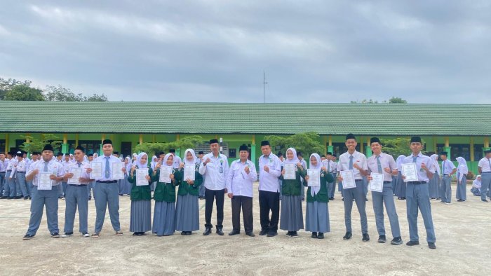 Prestasi Membanggakan! Siswa MAN 1 Batanghari Juara Lomba Budaya dan Tahfidz