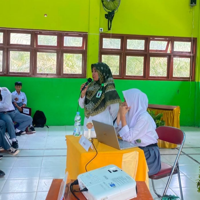 Hari Kedua MATAMUDA MAN 1 Batang Hari, Bangun Karakter, Bijak Bermedia Sosial, dan Berpikir Kritis Hari Kedua MATAMUDA MAN 1 Batang Hari, Bangun Karakter, Bijak Bermedia Sosial, dan Berpikir Kritis